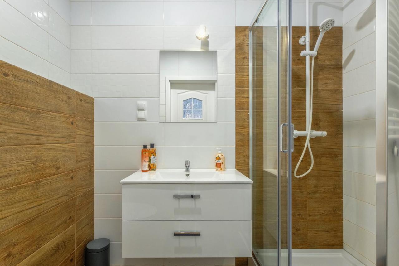 Boho Apartment Janow Z Miejscem Parkingowym Łódź Eksteriør billede