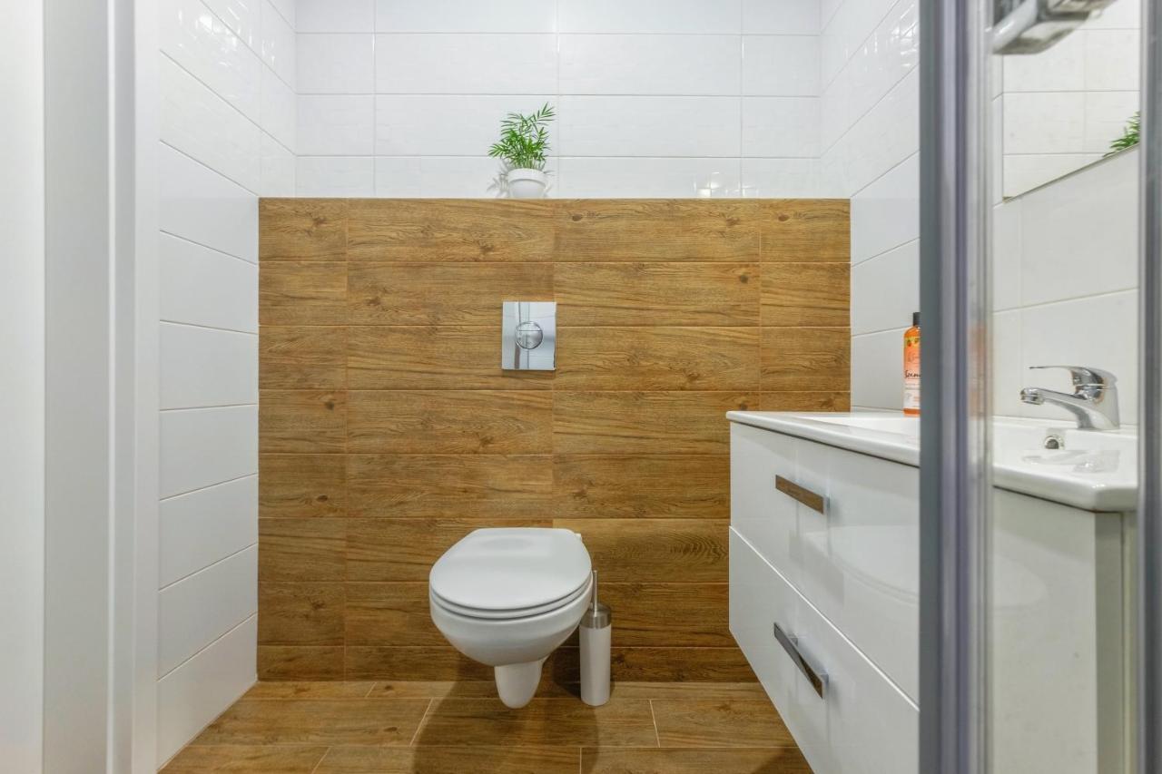 Boho Apartment Janow Z Miejscem Parkingowym Łódź Eksteriør billede